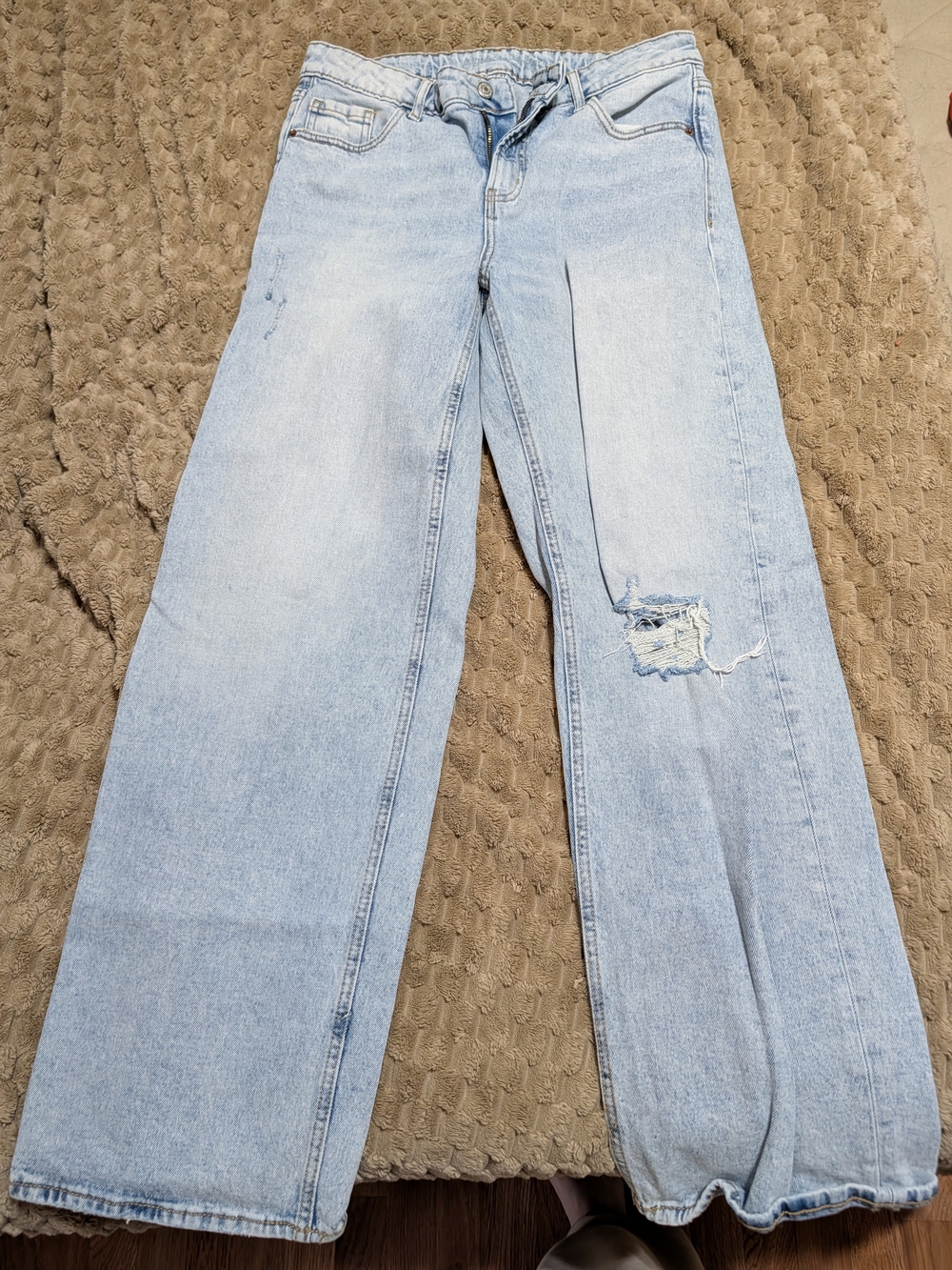 Old Navy Light Blue Distressed Wide-Leg Jeans